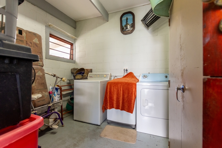 4 Bedroom Property for Sale in Laaiplek Western Cape